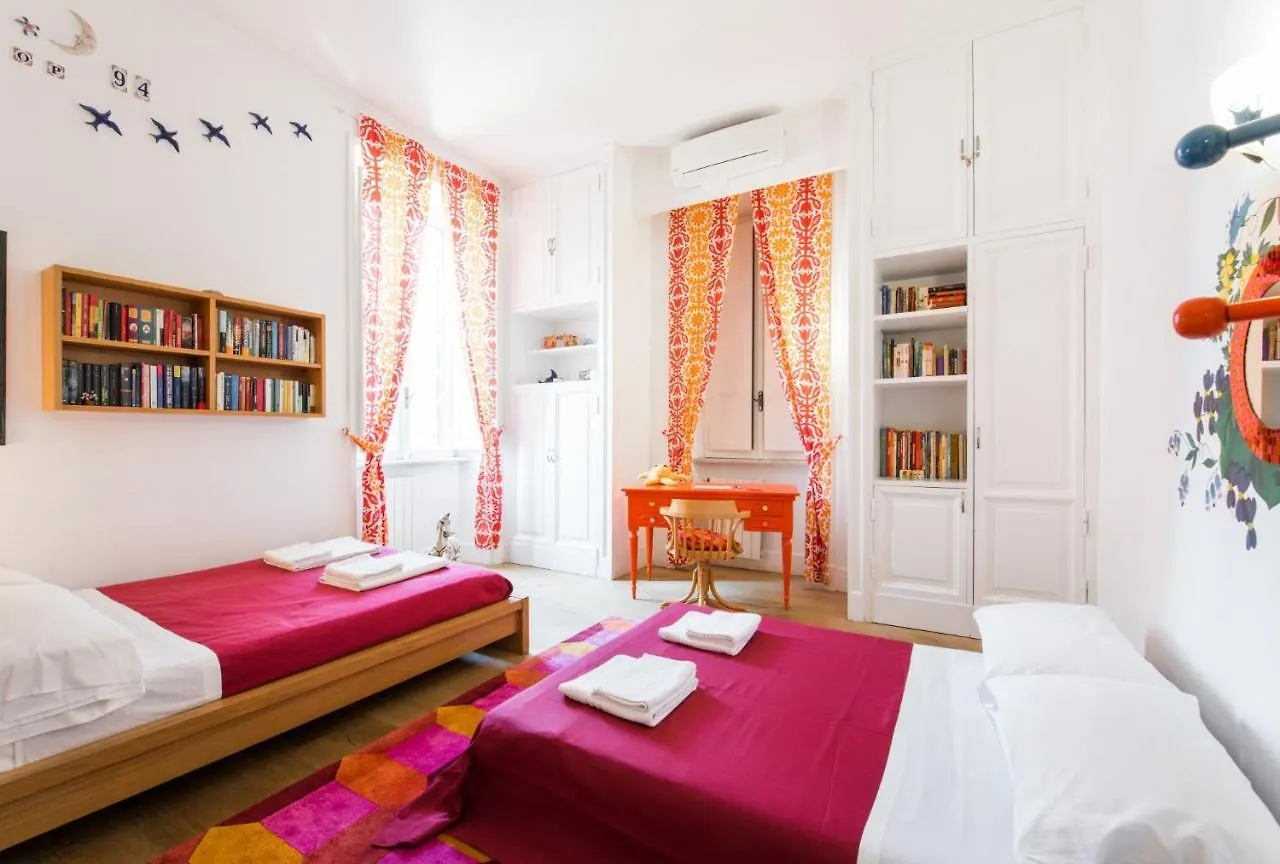 Villa Michelangelo Deluxe Rome 0*,  Italy